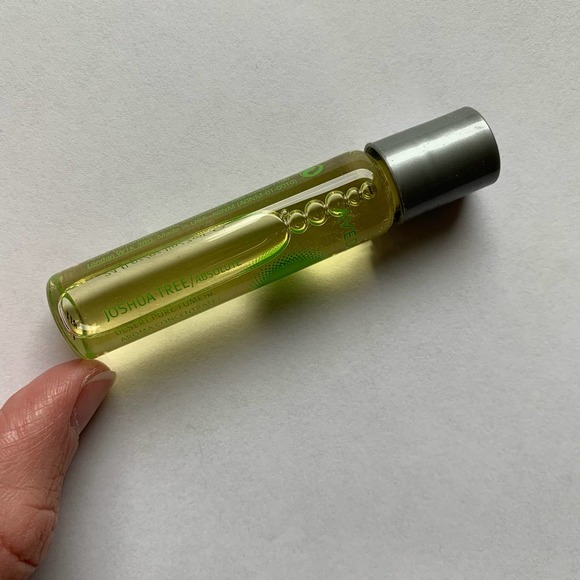 AVEDA Joshua Tree Absolute Desert Per-Fume Rollerball RETIRED Fragrance Perfume - Picture 2 of 6